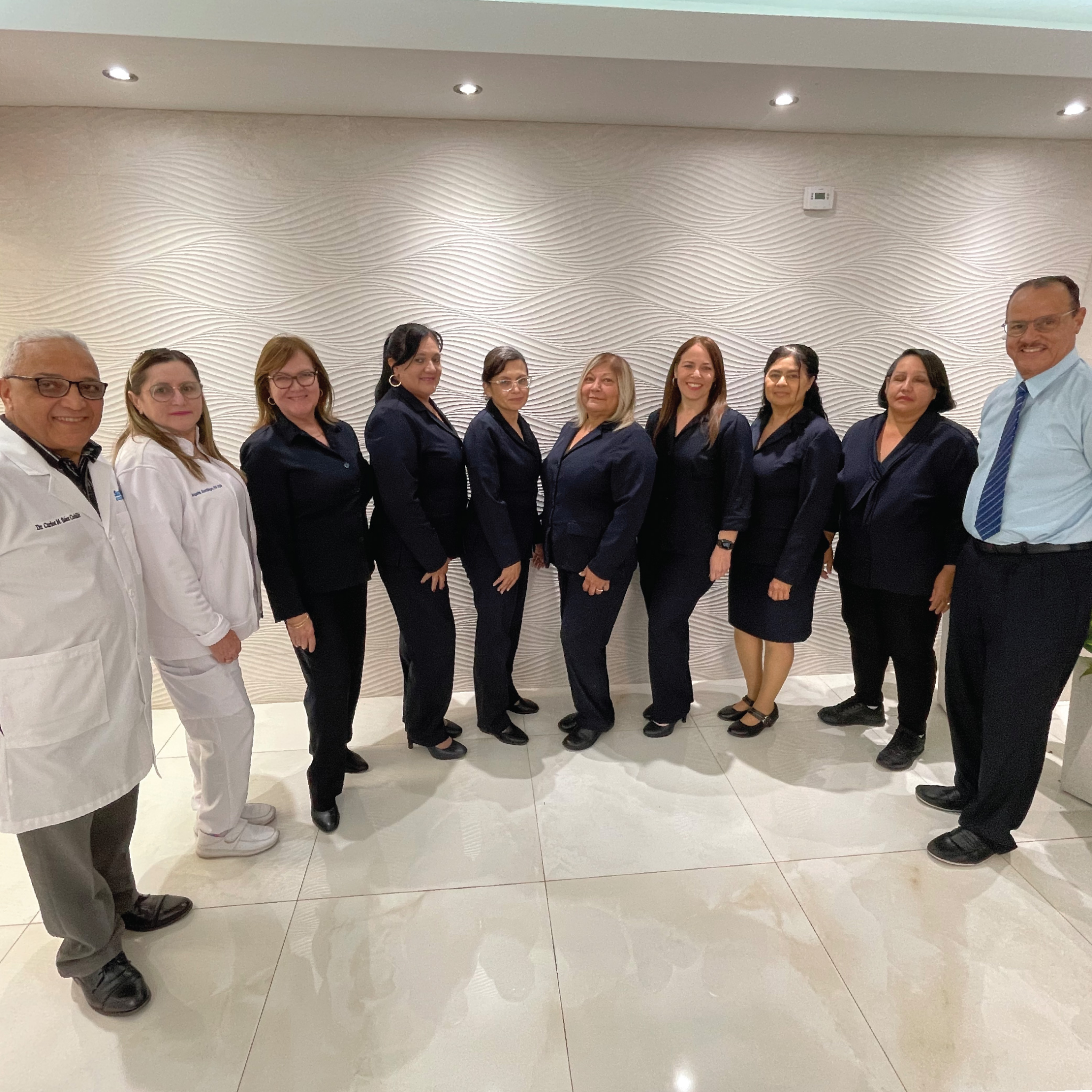 Sur Med Sur-Med Medical Center – ¡Existimos Para Ofrecer Salud!